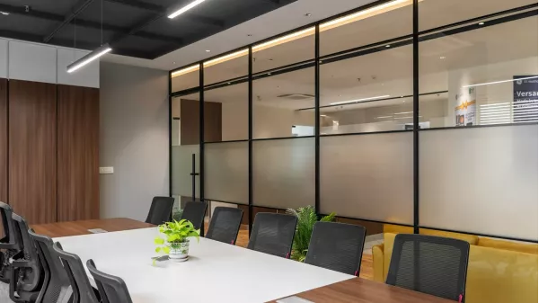 Gründliche Büroreinigung in Berlin. Jedes Büro wird bei uns sauber.